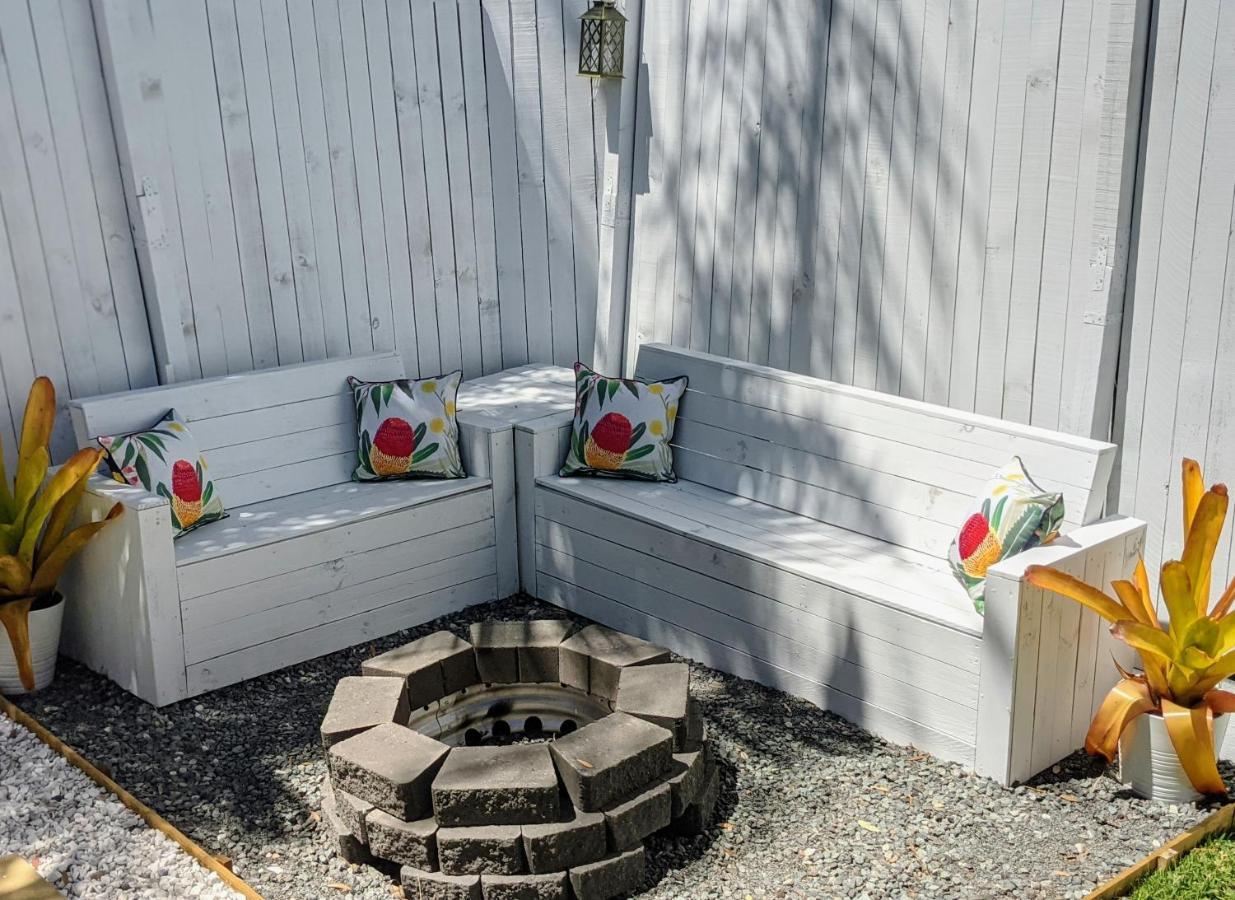 Private Outdoor Spa, Fire Pit, Cinema Room - The Cottage Coolum Beach Luaran gambar