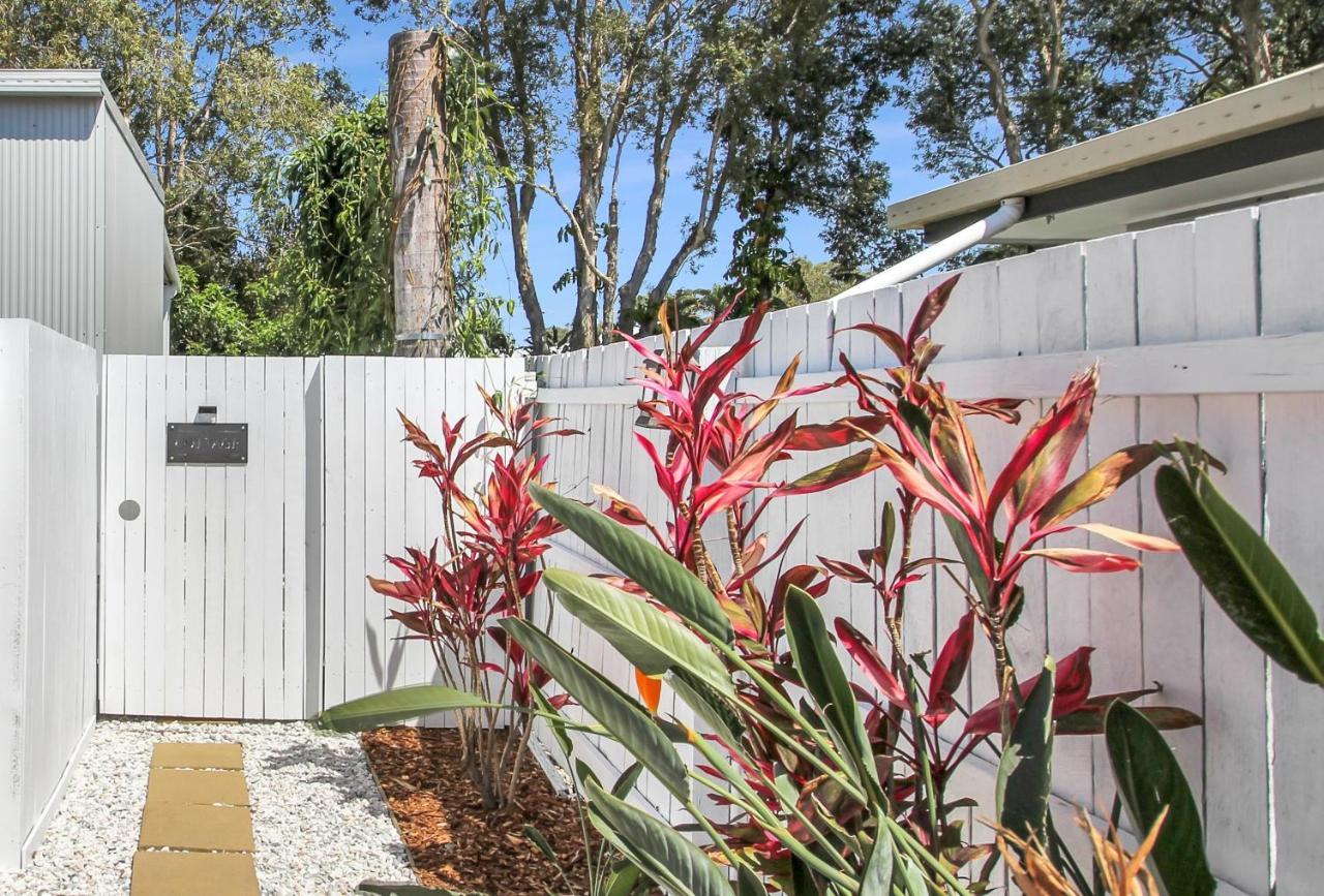 Private Outdoor Spa, Fire Pit, Cinema Room - The Cottage Coolum Beach Luaran gambar